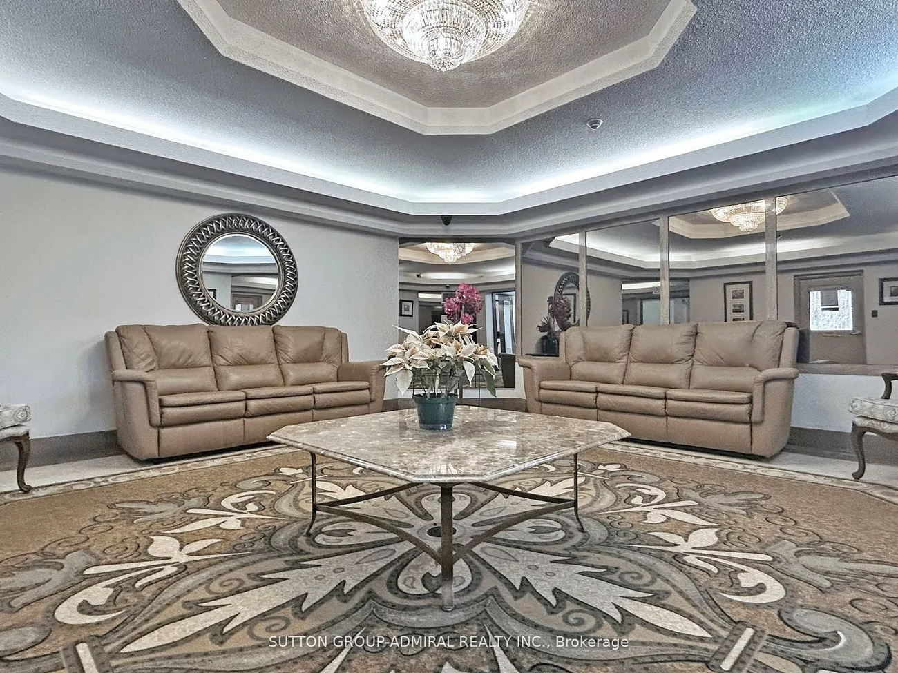 100, Antibes, Westminster-Branson, Toronto