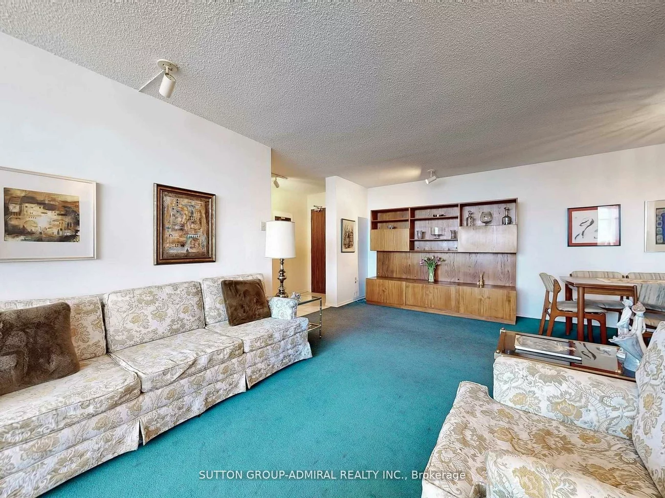 100, Antibes, Westminster-Branson, Toronto