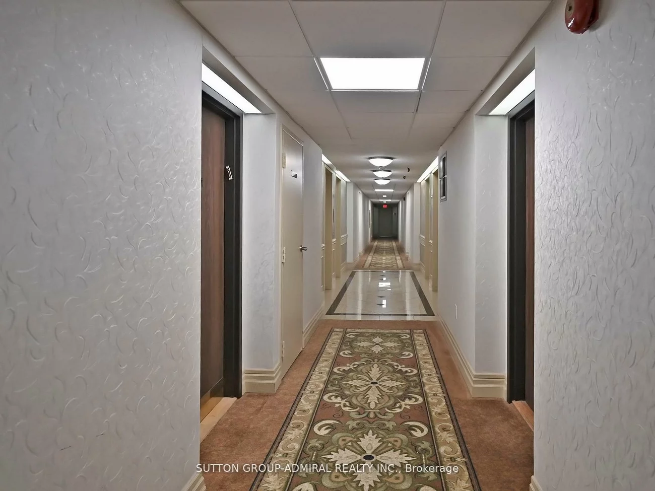 100, Antibes, Westminster-Branson, Toronto