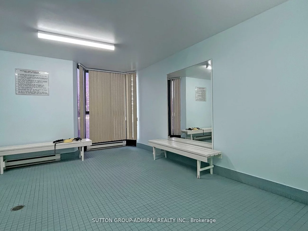 100, Antibes, Westminster-Branson, Toronto