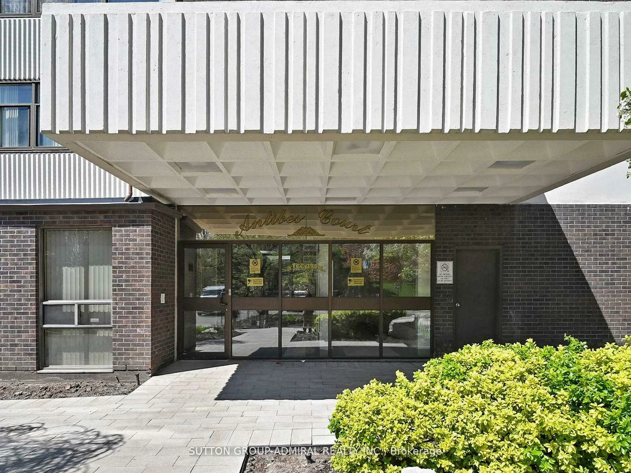 100, Antibes, Westminster-Branson, Toronto