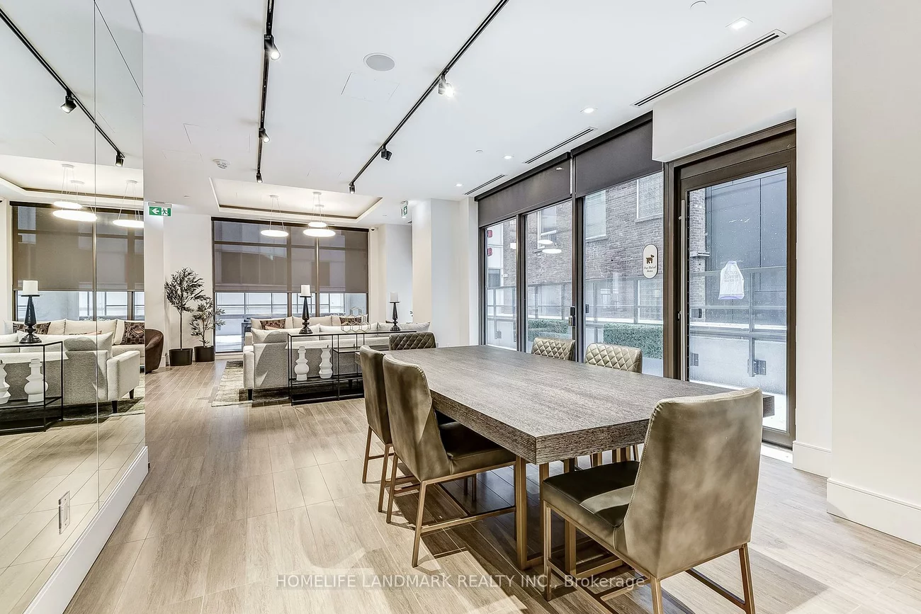 28, Widmer, Waterfront Communities C1, Toronto