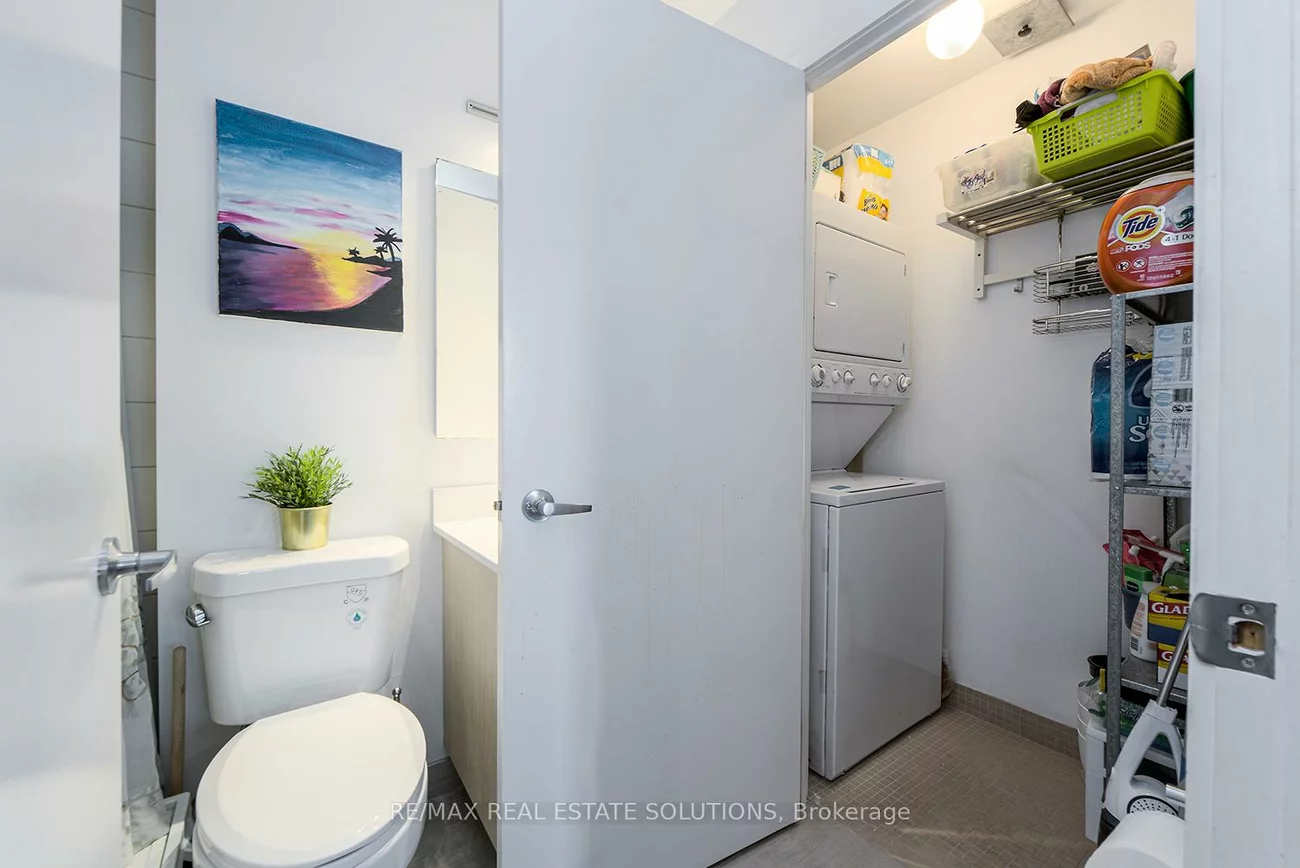 33, Lombard, Church-Yonge Corridor, Toronto