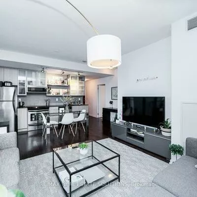 33, Lombard, Church-Yonge Corridor, Toronto