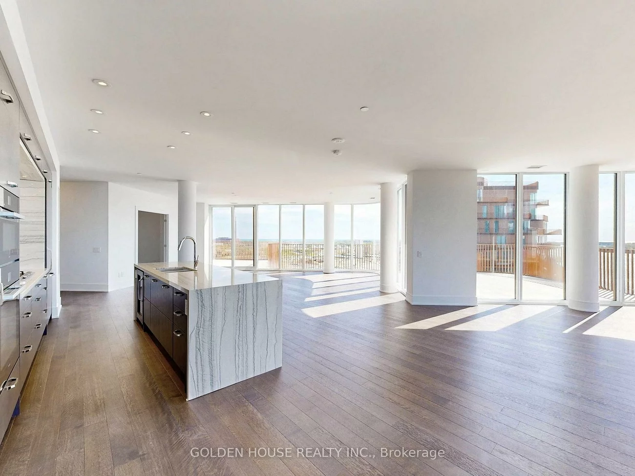 155, Merchants' Wharf, Waterfront Communities C8, Toronto