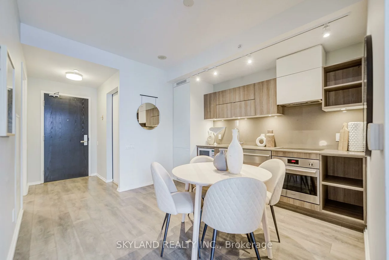 125, Peter, Waterfront Communities C1, Toronto