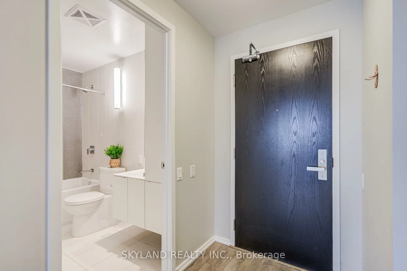 125, Peter, Waterfront Communities C1, Toronto