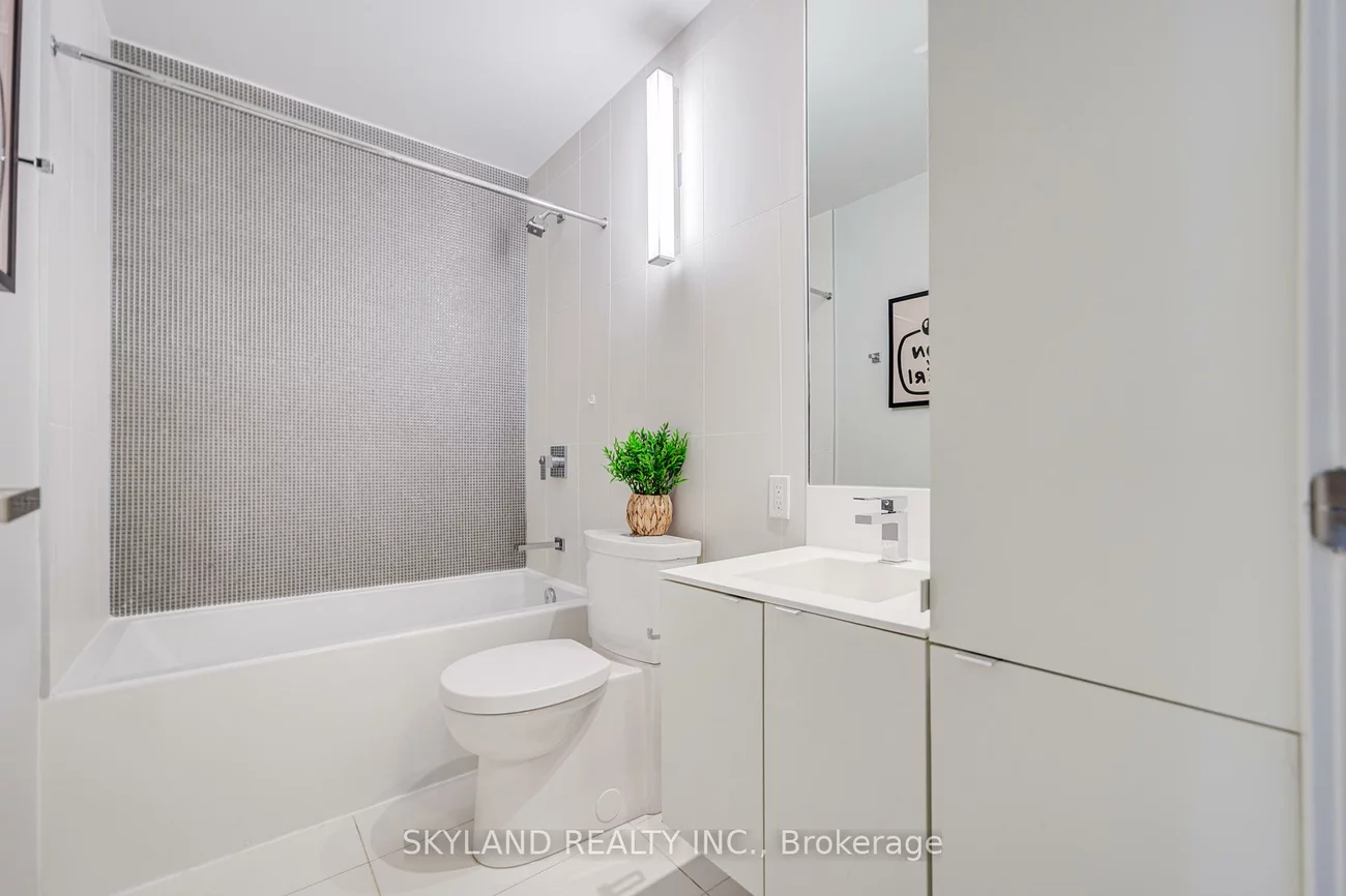 125, Peter, Waterfront Communities C1, Toronto