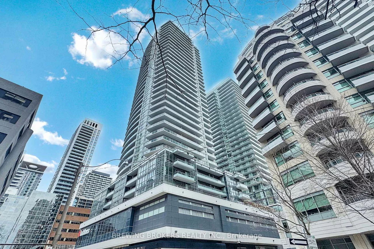 89, Dunfield, Mount Pleasant West, Toronto
