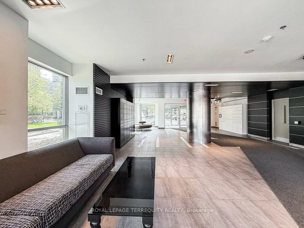 100, Western Battery, Niagara, Toronto