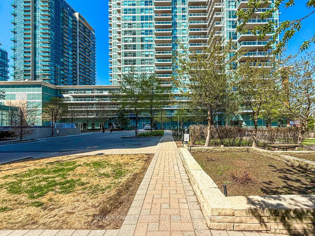 100, Western Battery, Niagara, Toronto