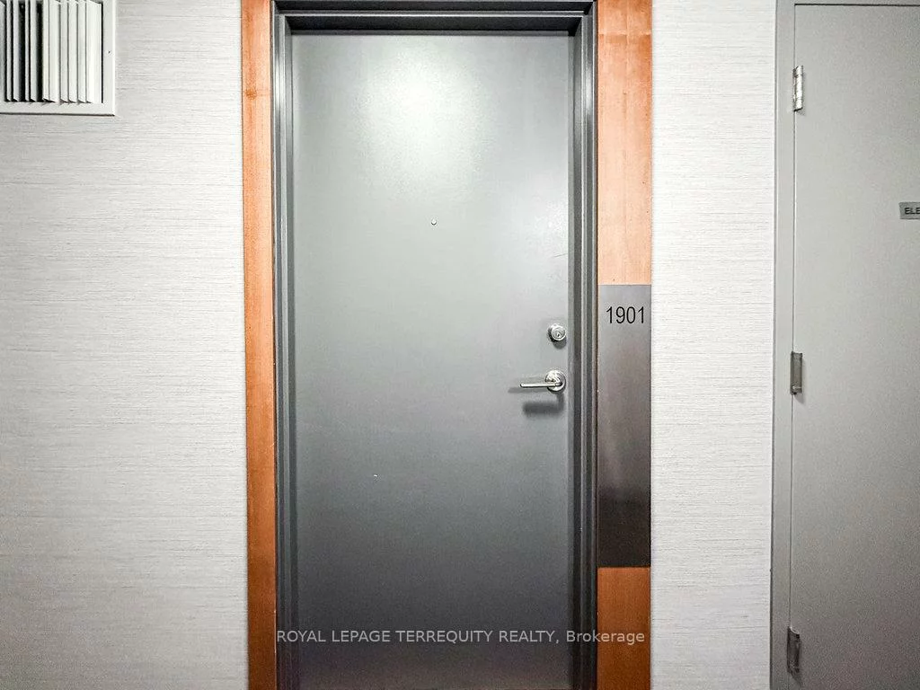 100, Western Battery, Niagara, Toronto