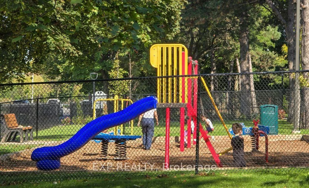 715, Don Mills, Flemingdon Park, Toronto