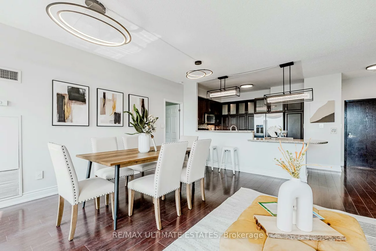 23, Lorraine, Willowdale West, Toronto