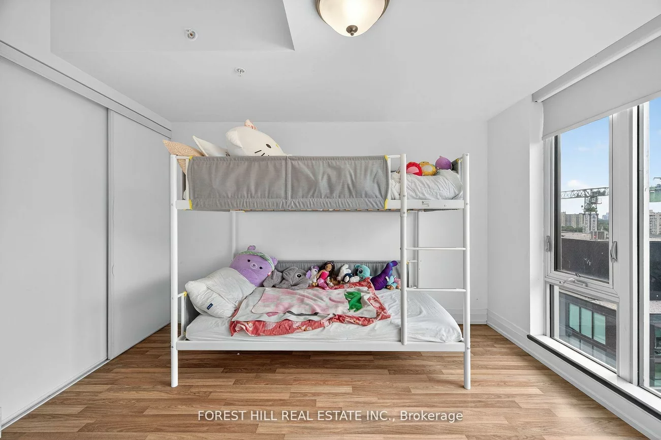 565, Wilson, Clanton Park, Toronto