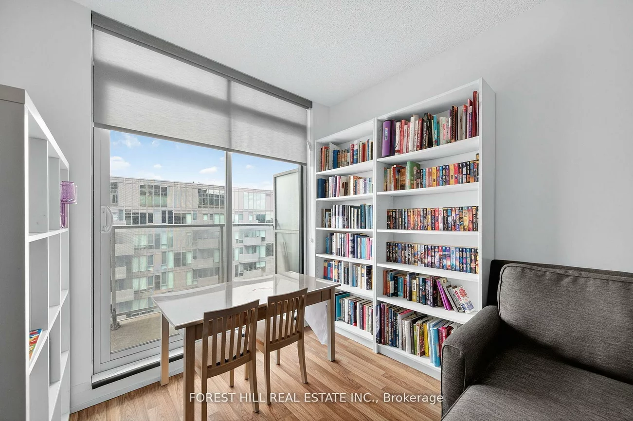 565, Wilson, Clanton Park, Toronto