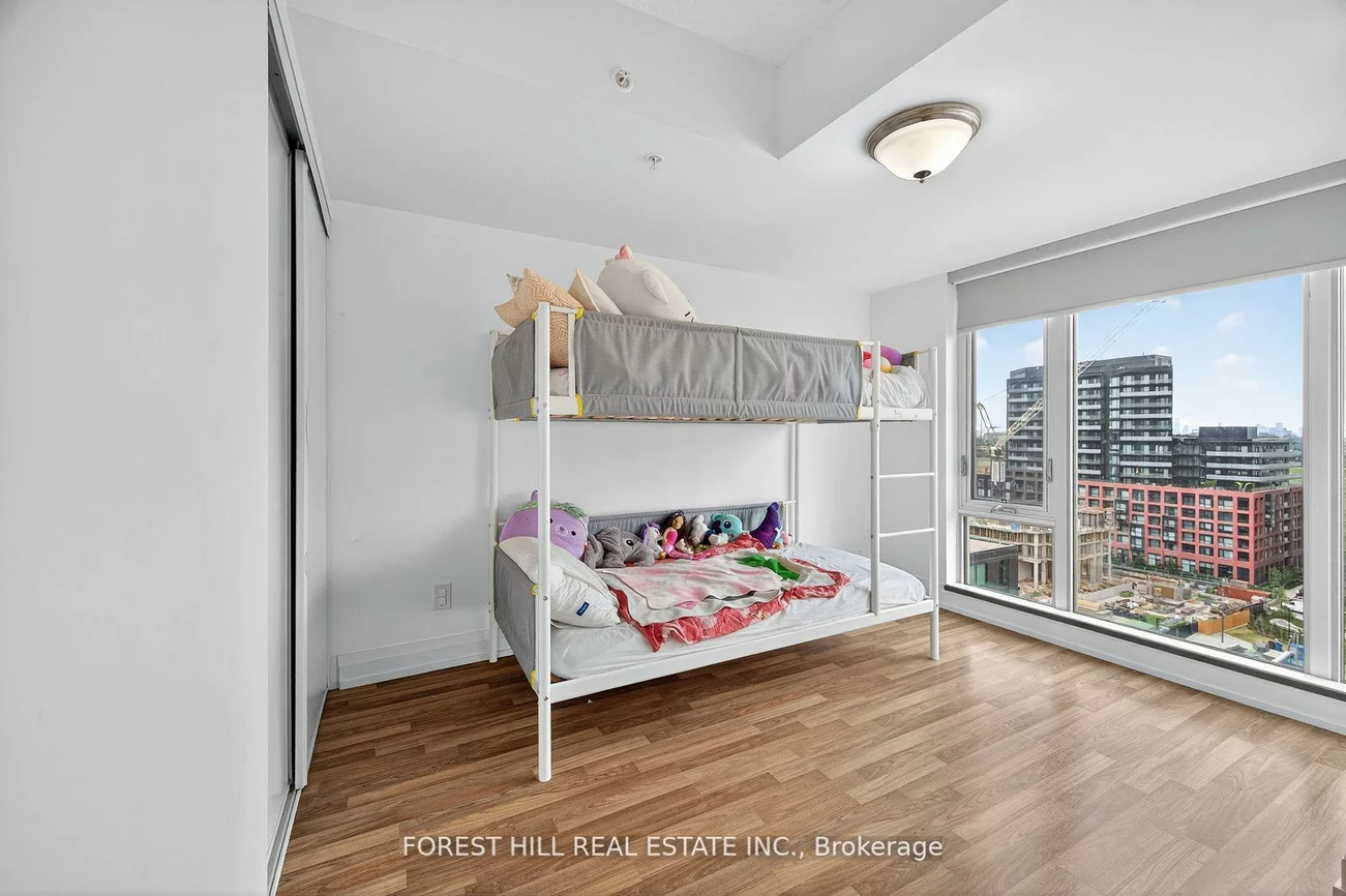 565, Wilson, Clanton Park, Toronto