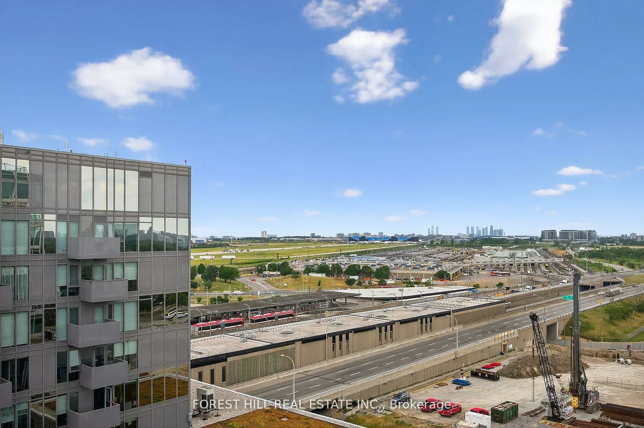 565, Wilson, Clanton Park, Toronto