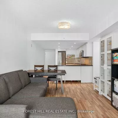 565, Wilson, Clanton Park, Toronto