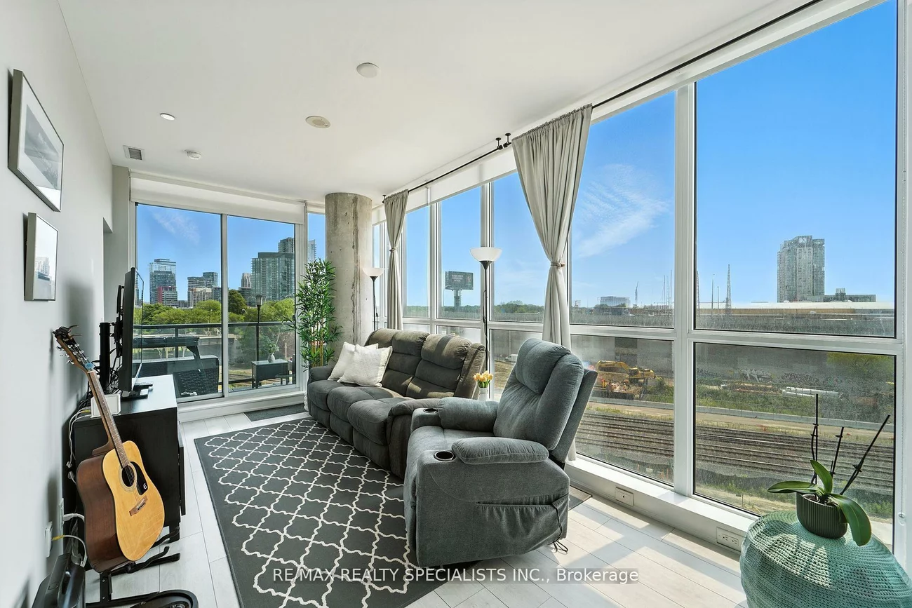 51, East Liberty, Niagara, Toronto