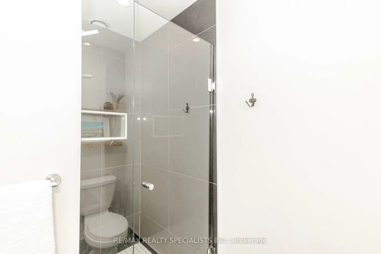 576, FRONT, Waterfront Communities C1, Toronto