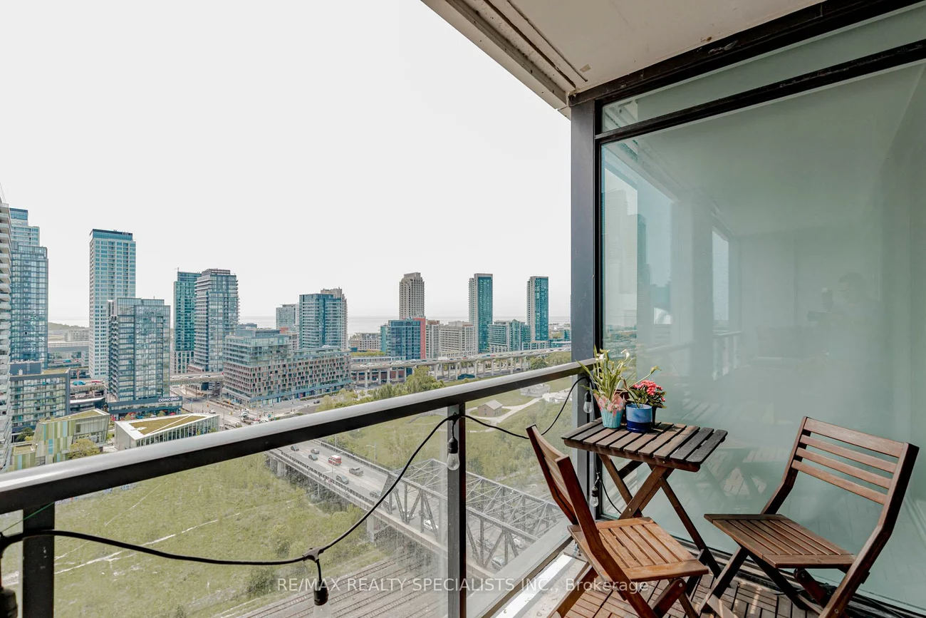 576, FRONT, Waterfront Communities C1, Toronto