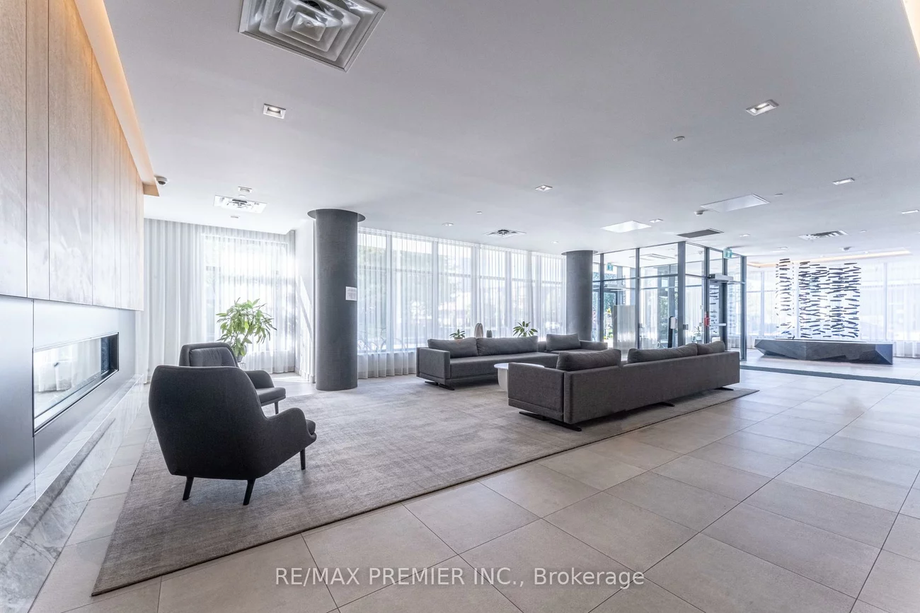 180, Fairview Mall, Don Valley Village, Toronto