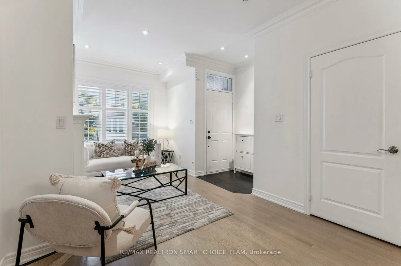 34, McBride, Willowdale West, Toronto