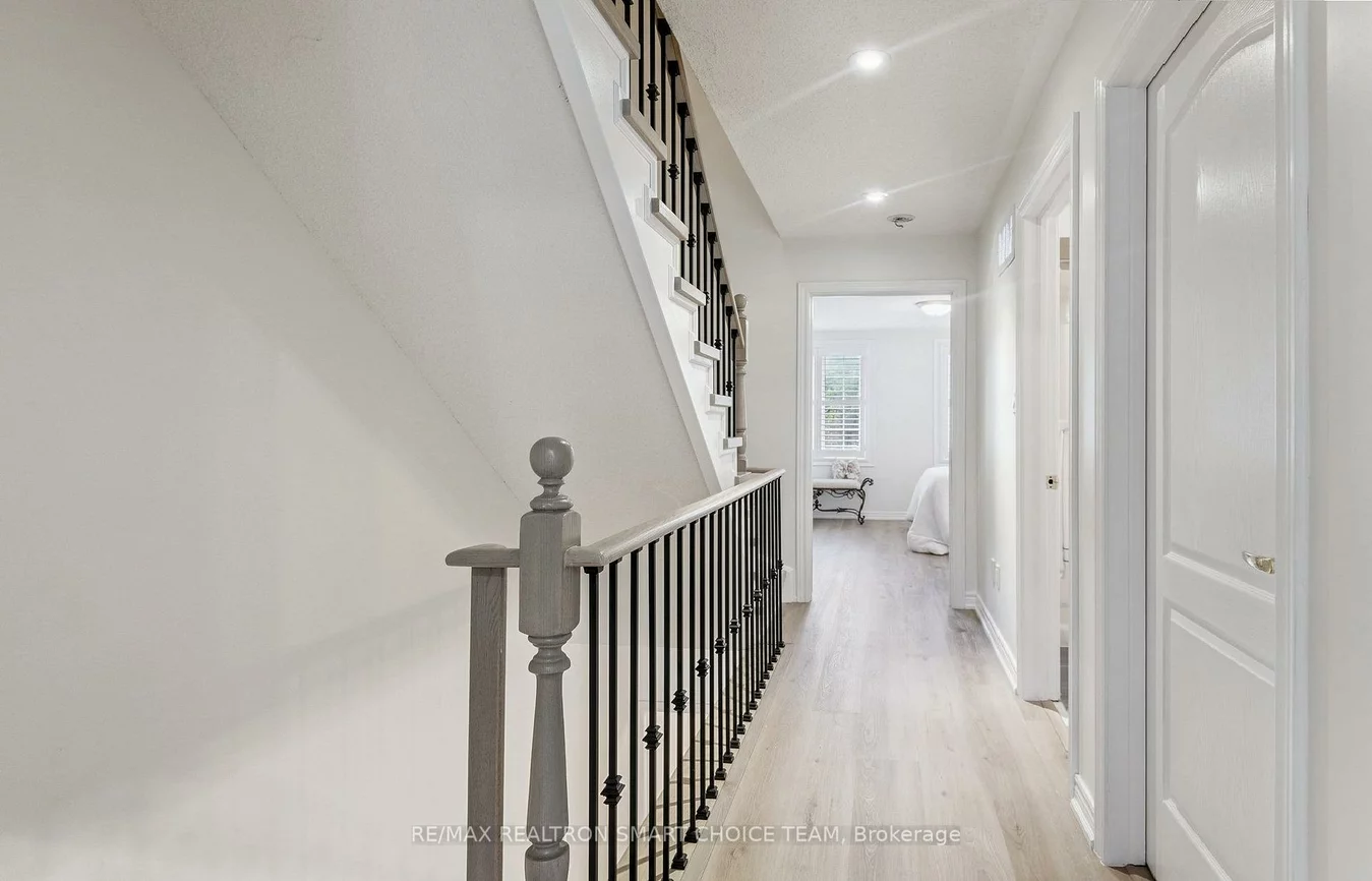 34, McBride, Willowdale West, Toronto