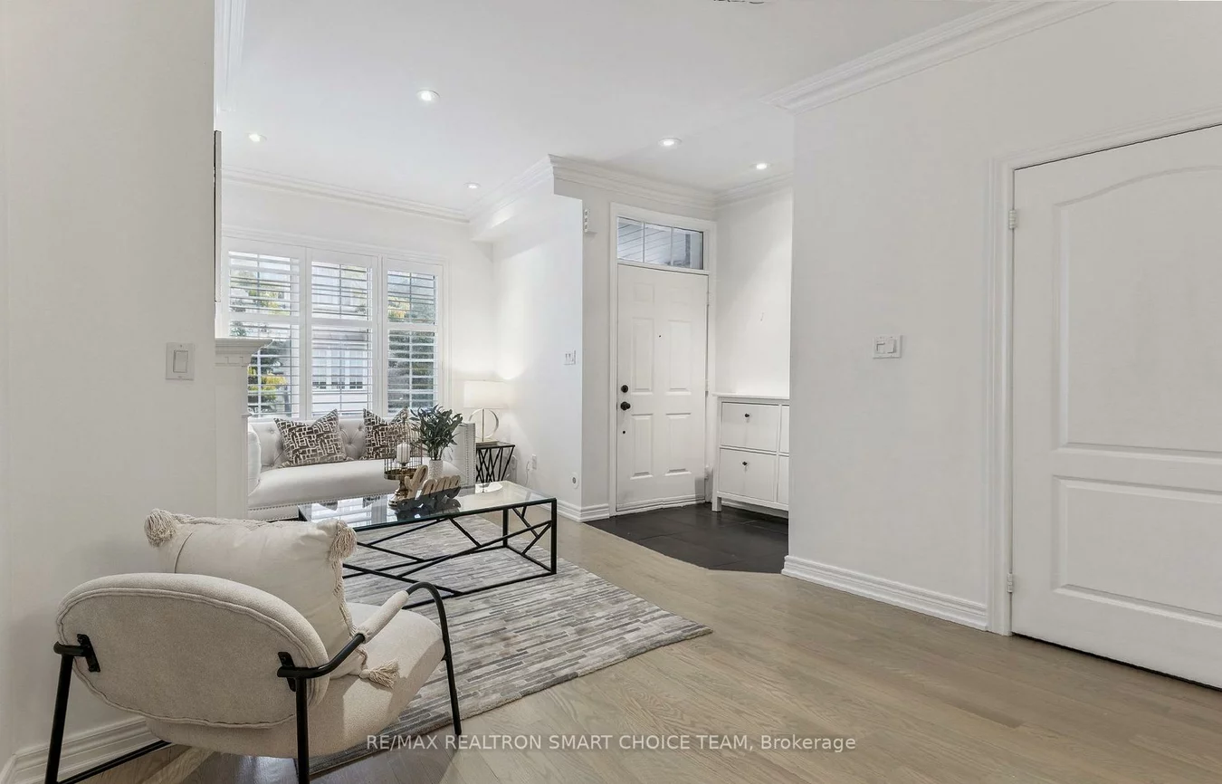 34, McBride, Willowdale West, Toronto
