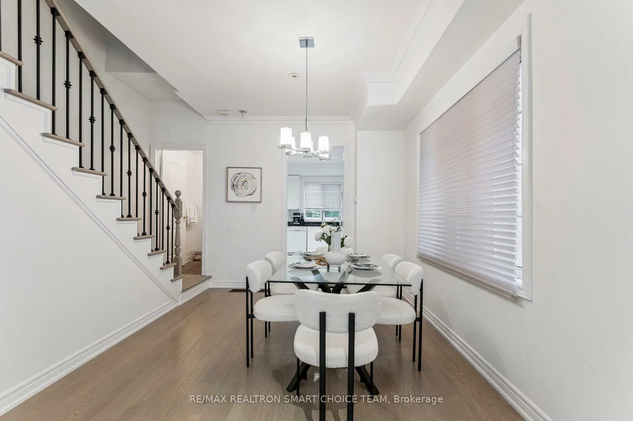 34, McBride, Willowdale West, Toronto