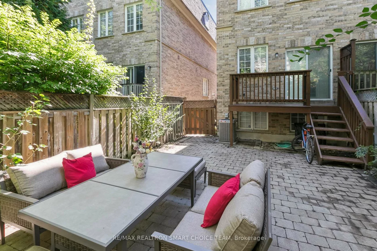 34, McBride, Willowdale West, Toronto