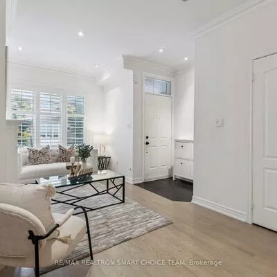 34, McBride, Willowdale West, Toronto