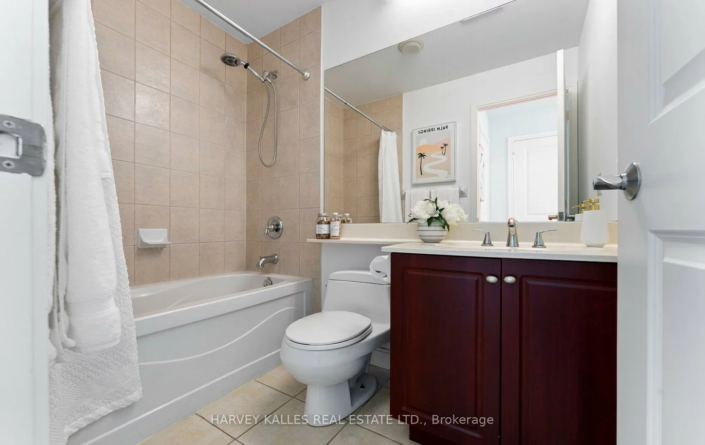 88, Broadway, Mount Pleasant West, Toronto