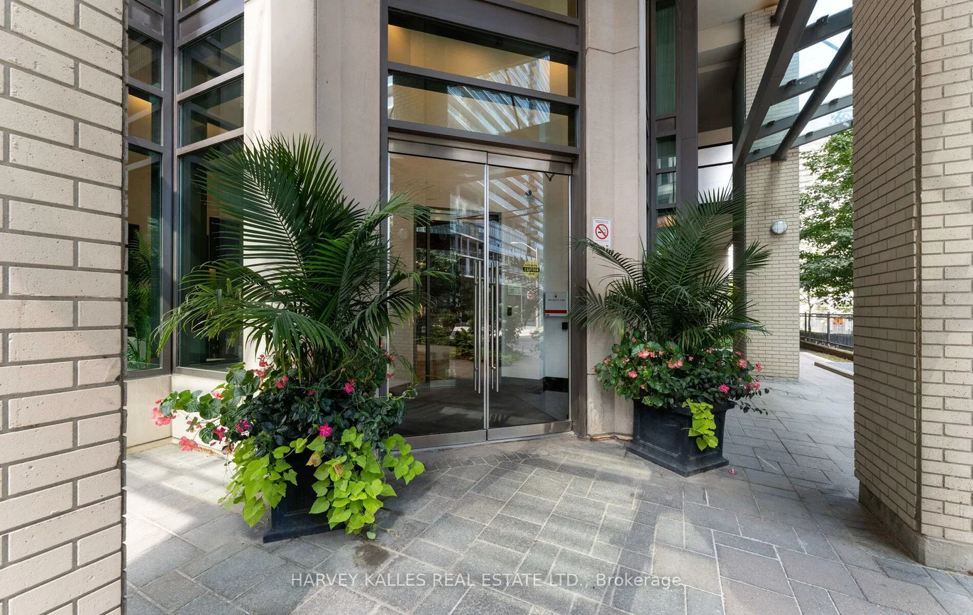 88, Broadway, Mount Pleasant West, Toronto