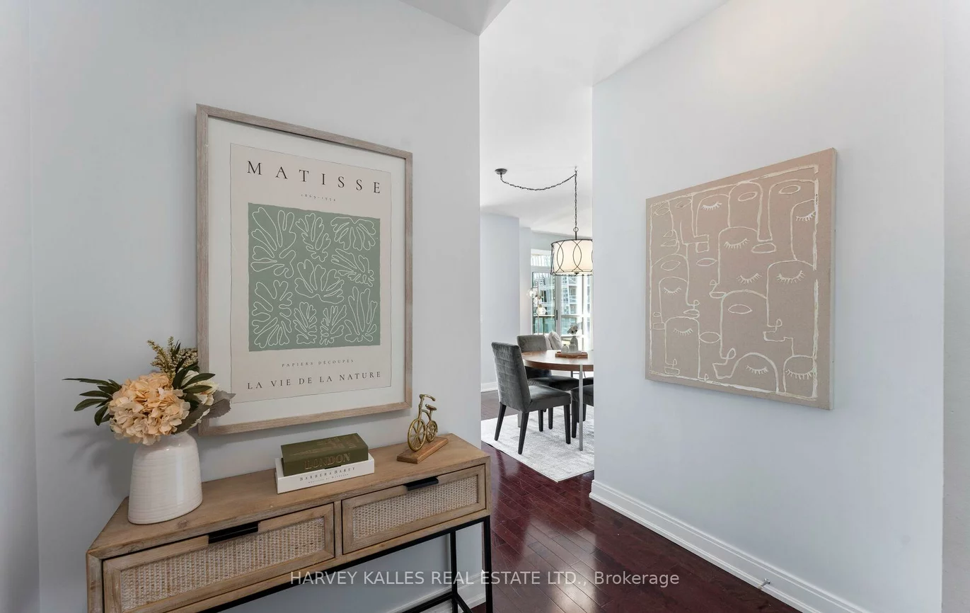 88, Broadway, Mount Pleasant West, Toronto
