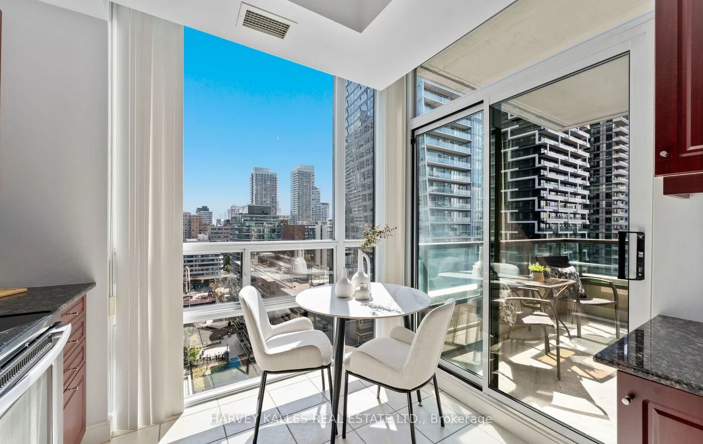 88, Broadway, Mount Pleasant West, Toronto