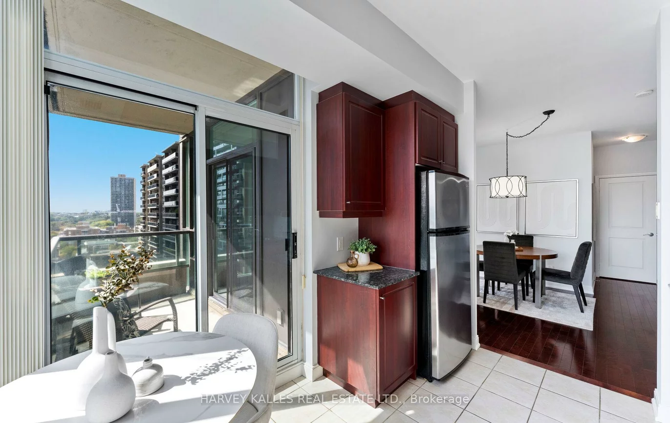 88, Broadway, Mount Pleasant West, Toronto