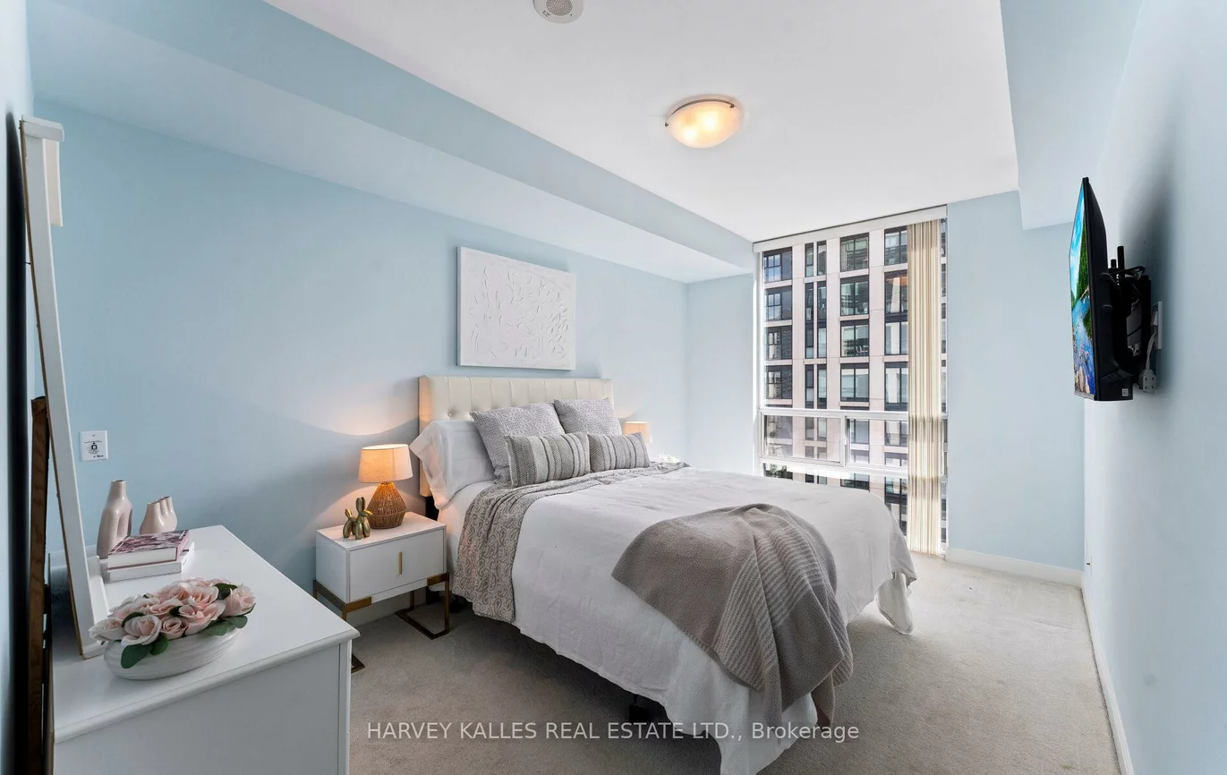 88, Broadway, Mount Pleasant West, Toronto