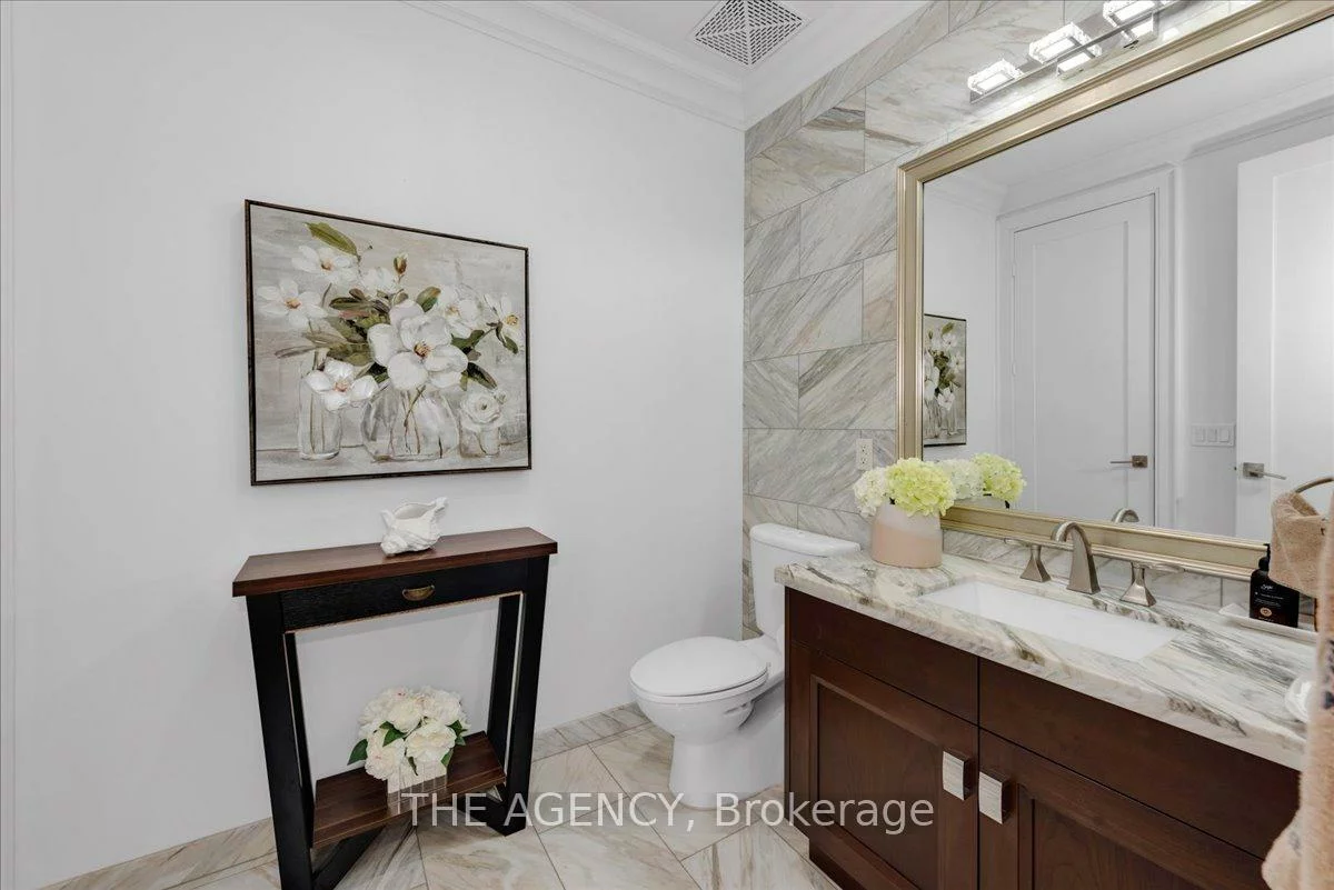 70, Roehampton, Mount Pleasant West, Toronto
