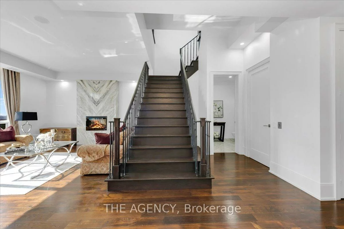 70, Roehampton, Mount Pleasant West, Toronto