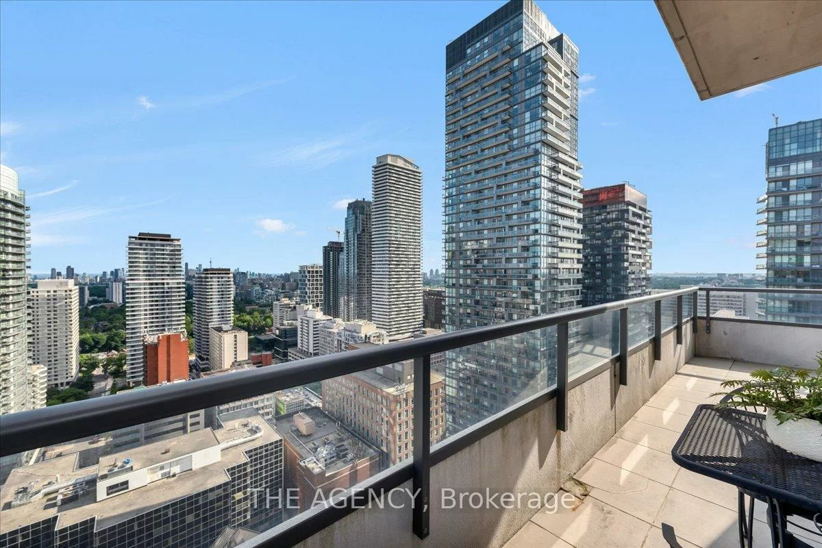 70, Roehampton, Mount Pleasant West, Toronto