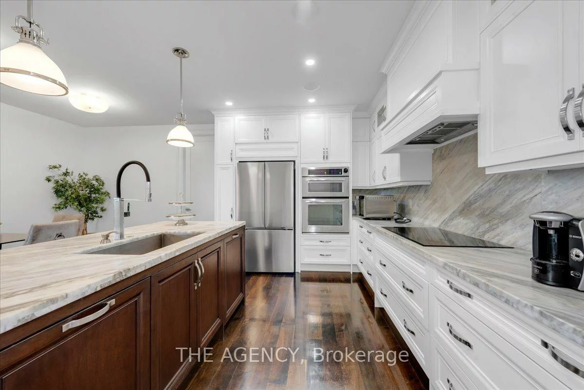70, Roehampton, Mount Pleasant West, Toronto