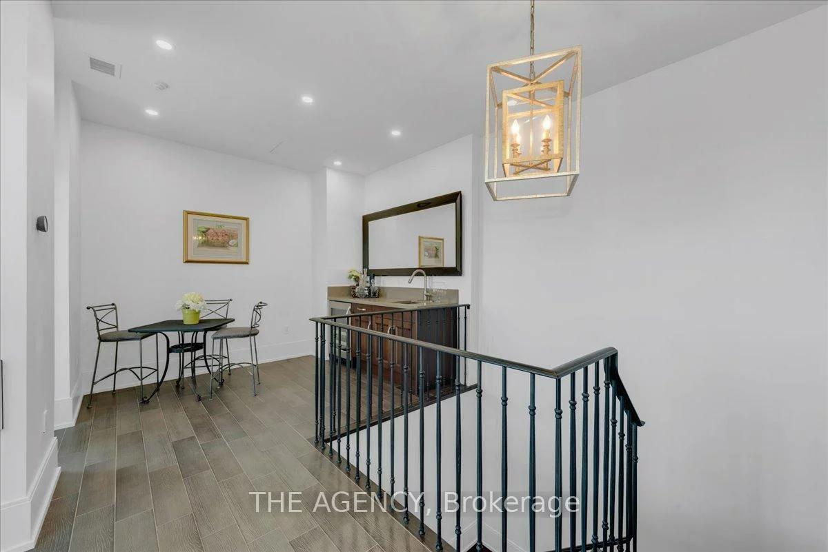 70, Roehampton, Mount Pleasant West, Toronto