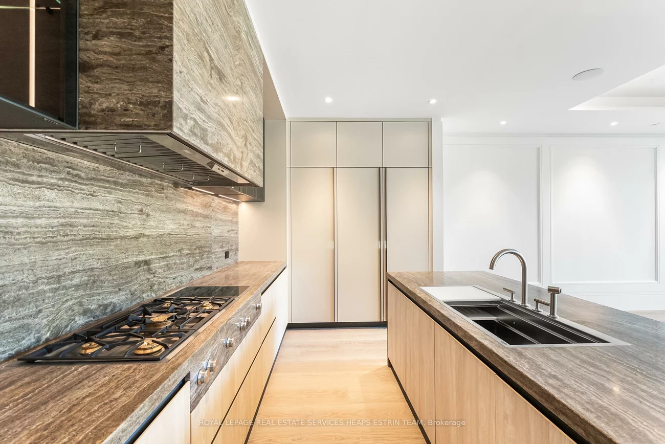 7, Dale, Rosedale-Moore Park, Toronto