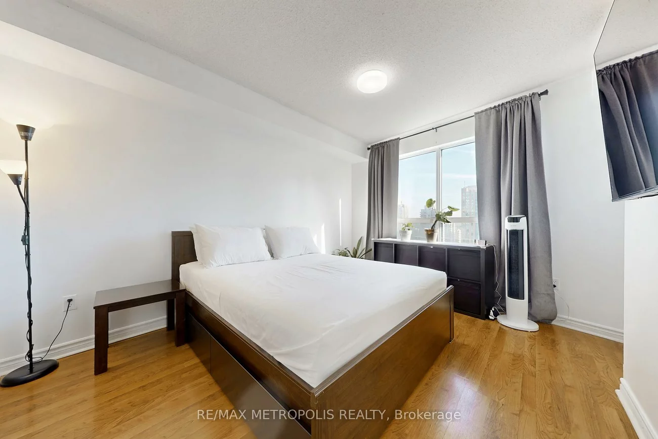 7, Lorraine, Willowdale West, Toronto
