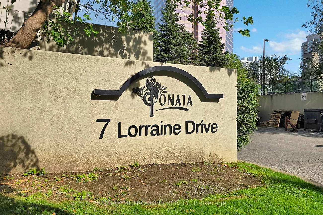 7, Lorraine, Willowdale West, Toronto