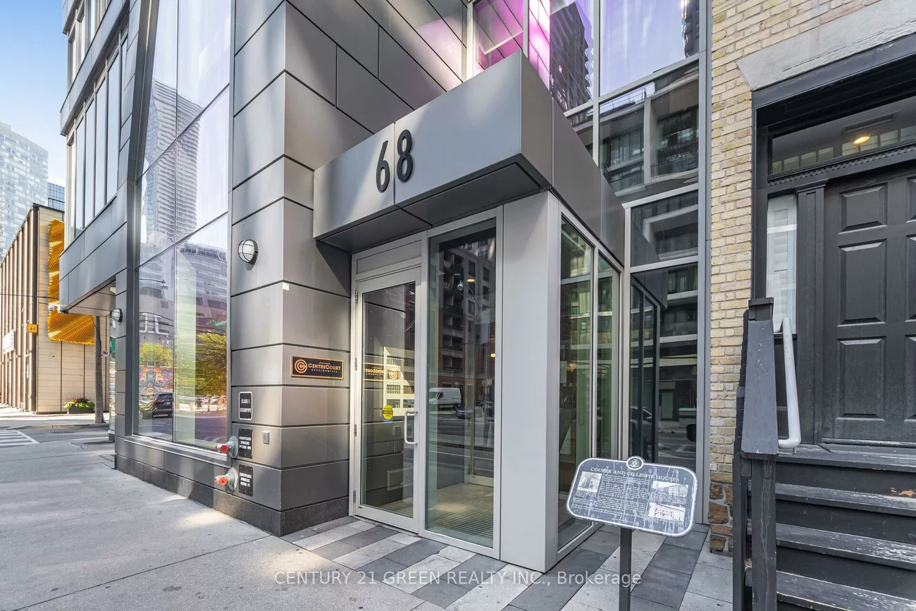 68, Shuter, Church-Yonge Corridor, Toronto