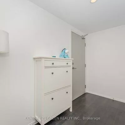 68, Shuter, Church-Yonge Corridor, Toronto
