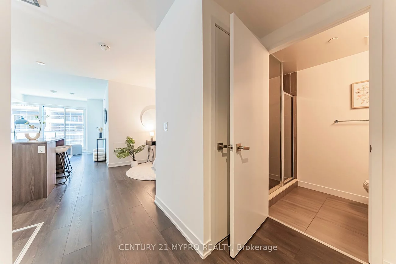 31, Tippett, Clanton Park, Toronto